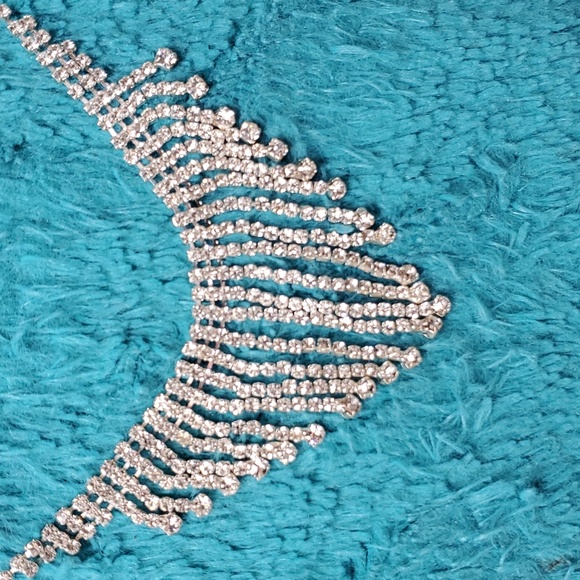 Earring & Necklace Set - Picture 4 of 7